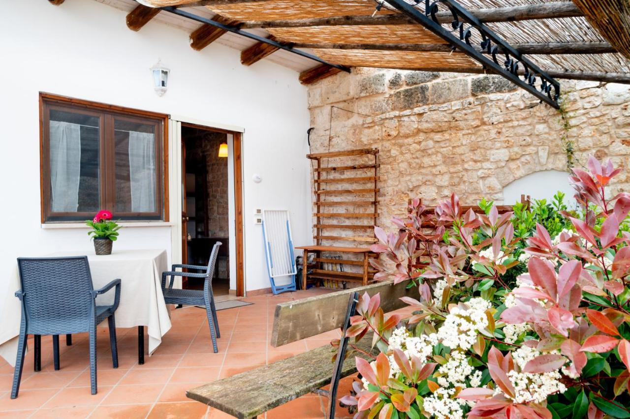 Casina Dei Preti Villa Conversano Ngoại thất bức ảnh